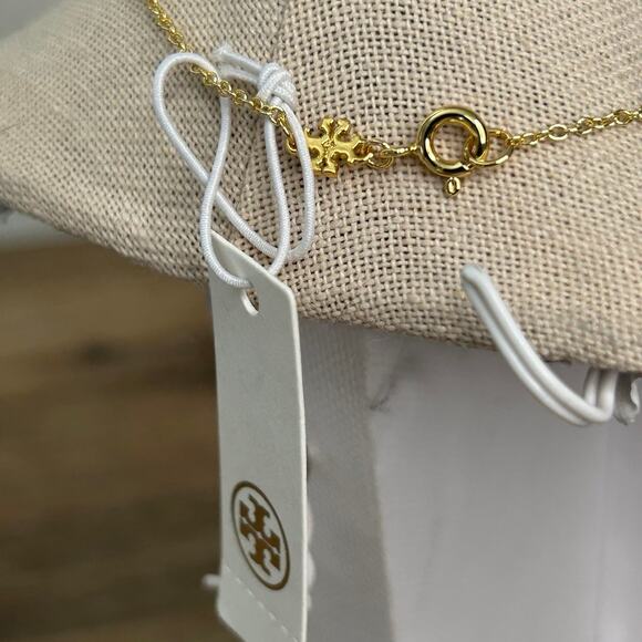 NWT Tory Burch Kira Pendant Necklace In Tory Gold 16” - Picture 6 of 6